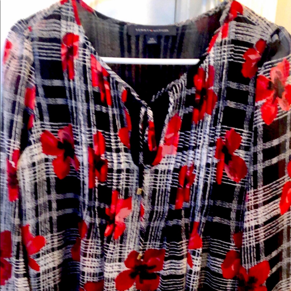 Full sleeve with front neck string blouse